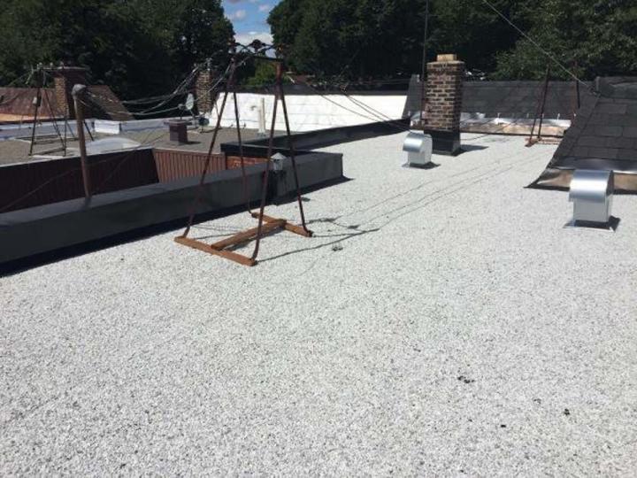 Nettoyage toiture Montréal